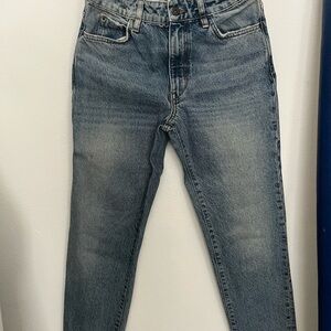 Women’s Blue Jeans